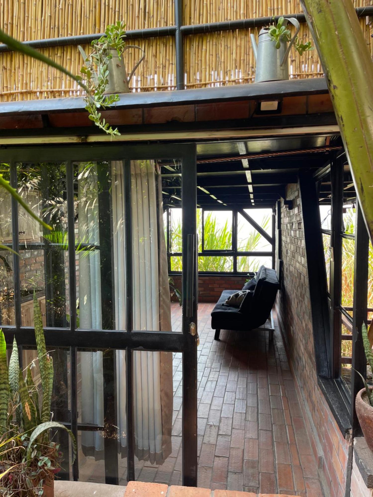 Eagle View Lodge - คิกาลี ภายนอก รูปภาพ
